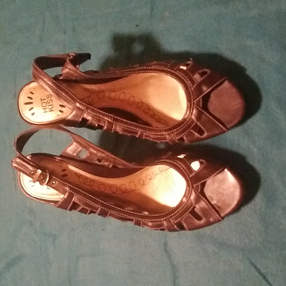 Hot Kiss Slingbacks